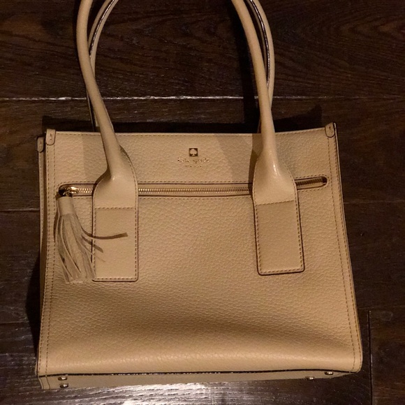 kate spade Handbags - Kate Spade Cream Leather Tassel Tote